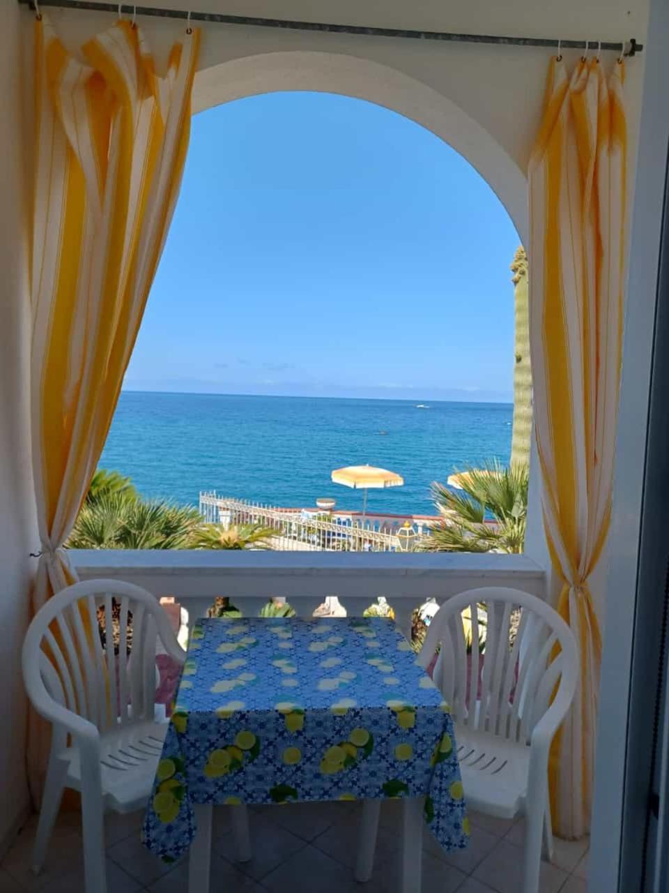Apartment Casa Del Mare Forio (Isola d'Ischia)